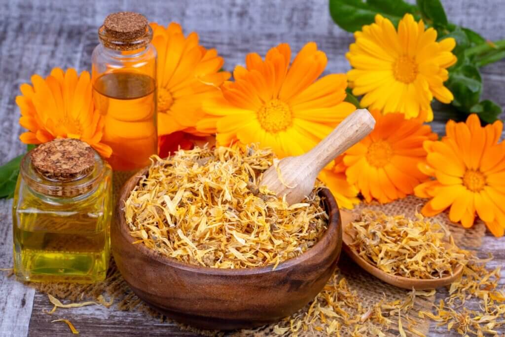 Dried calendula flowers in a bowl.