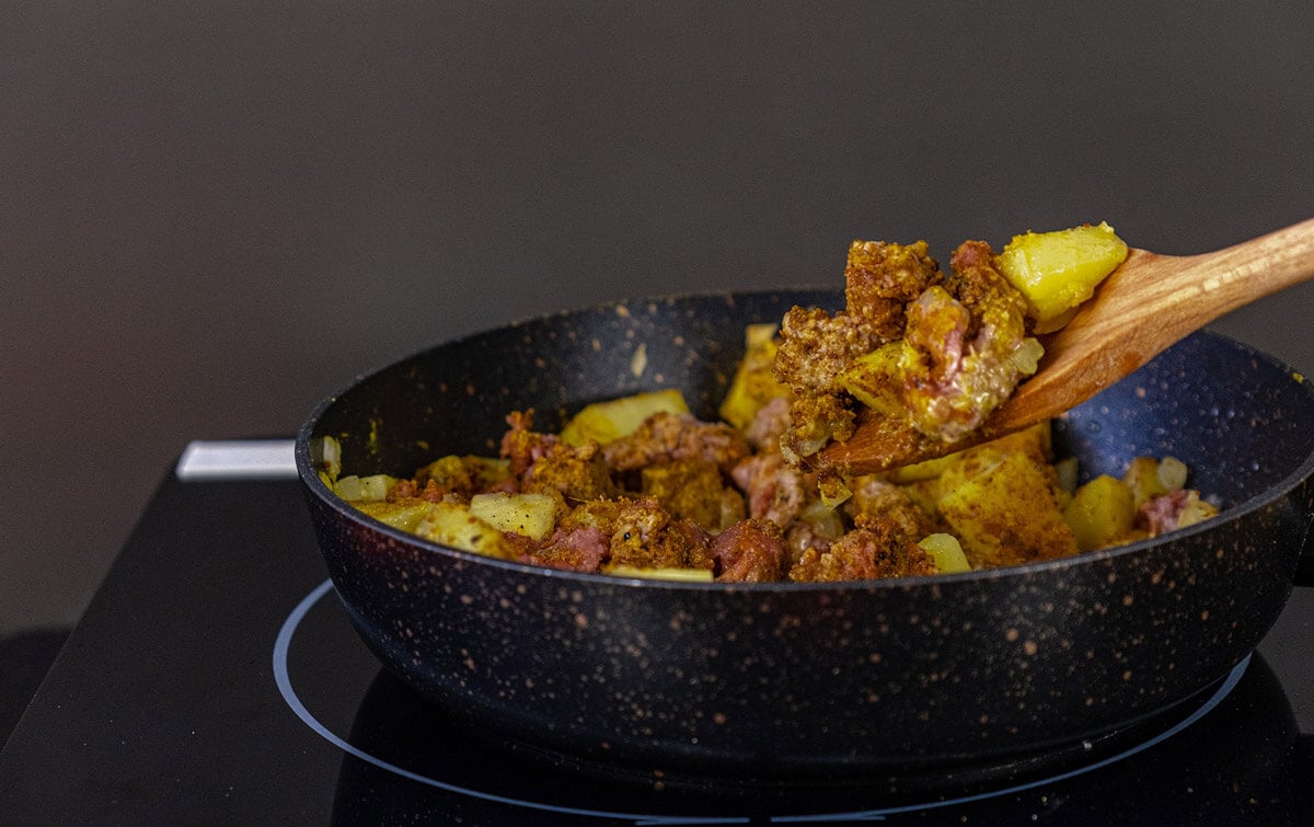Hearty Ground Beef Curry With Peas & Potatoes — Homesteading Family