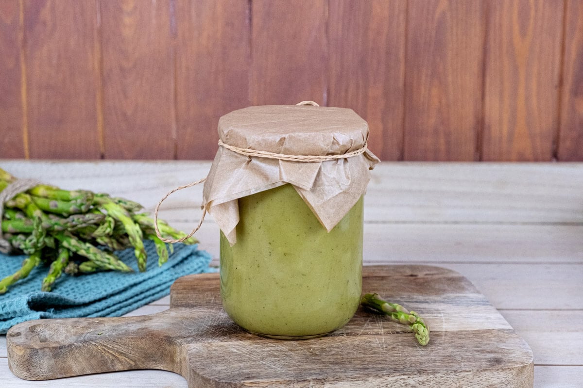 Asparagus soup in a canning jar.